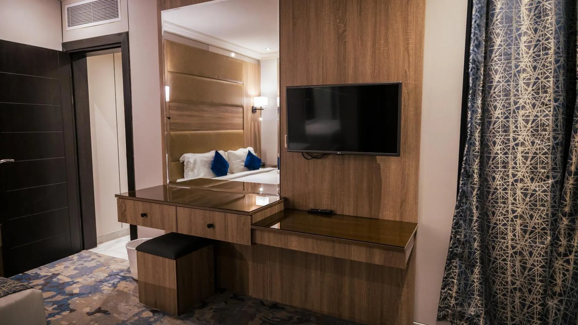 Ebreez Hotel Jeddah Saudi Arabia