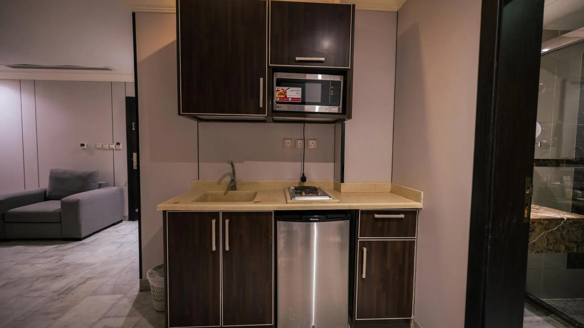 Ebreez Hotel Jeddah