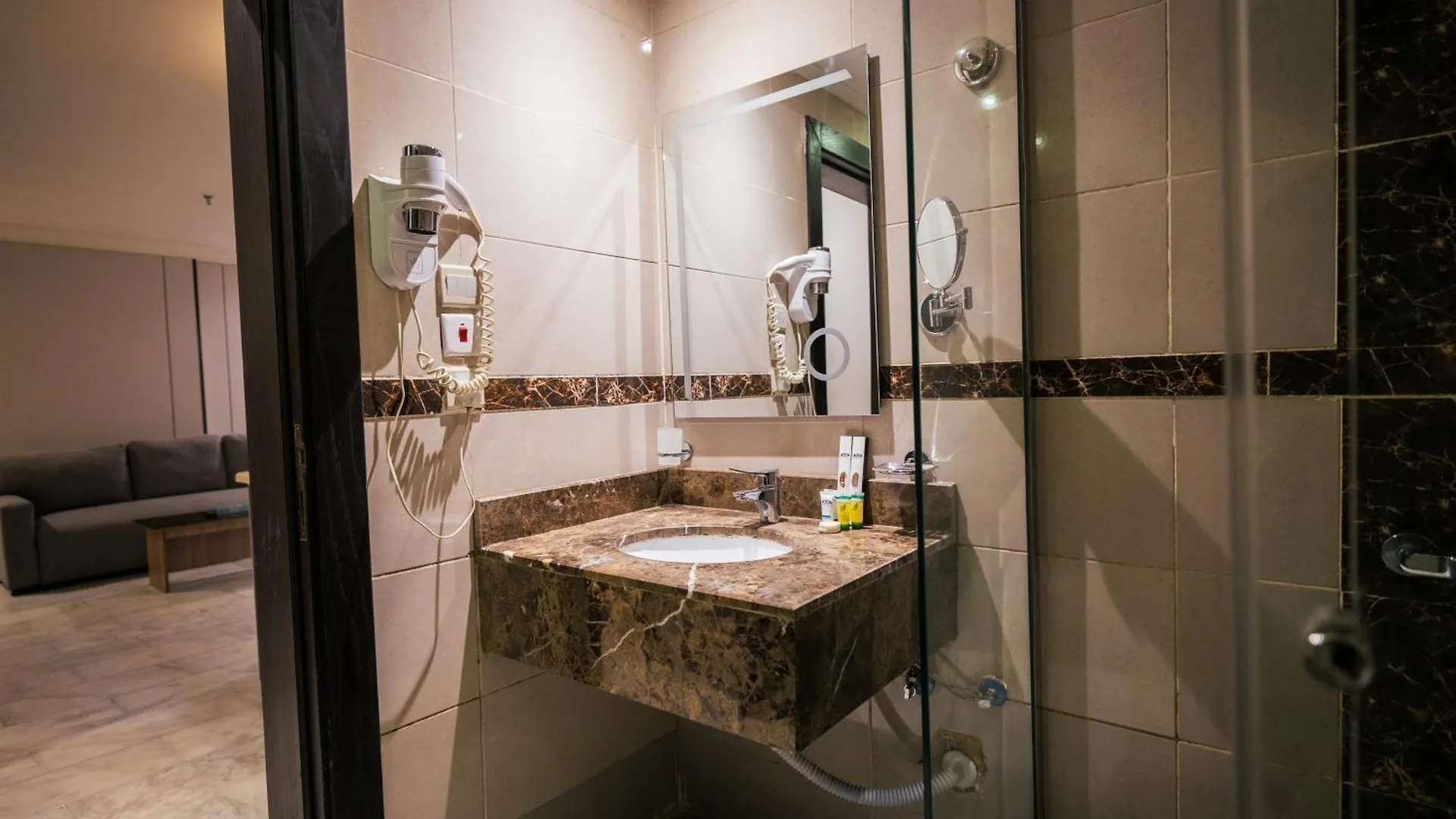 Ebreez Hotel Jeddah 3*,  Saudi Arabia